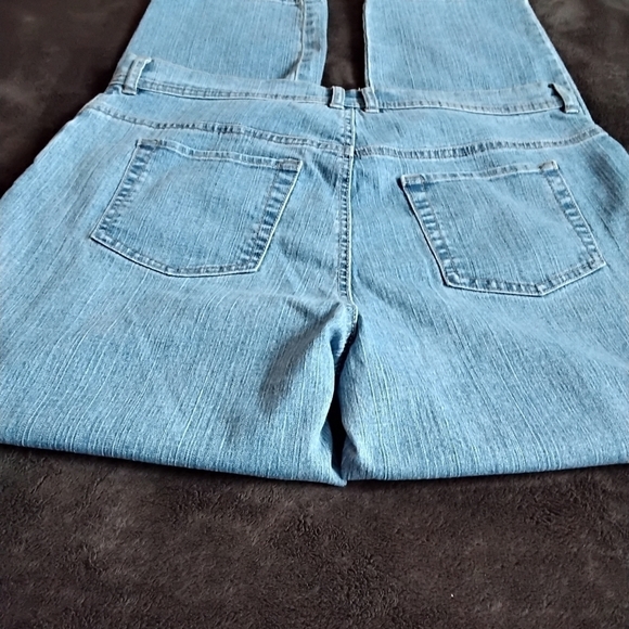 Womens Gloria Vanderbilt Jeans - Picture 2 of 3